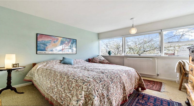 Photo 1: Bright and spacious Double Room
