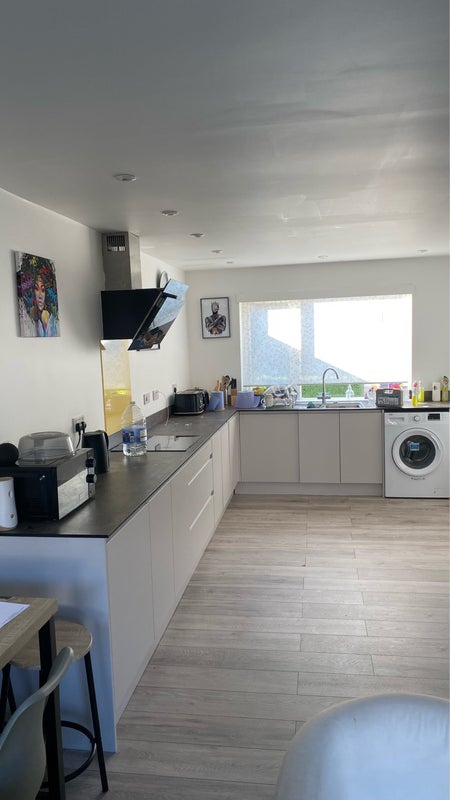 Photo 1: Kitchen