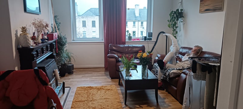 Photo 1: living room