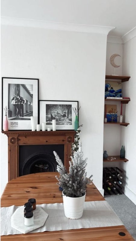 Photo 1: Living/Dining