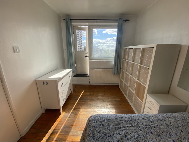 Photo 1: 875pcm ✶ AVAILABLE from the 1st of NOVEMBER 2025 ✶ furnished as in pictures