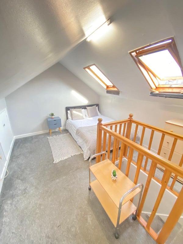 Photo 1: DOUBLE ROOM £190.00 PER WEEK ALL BILLS INCLUDED