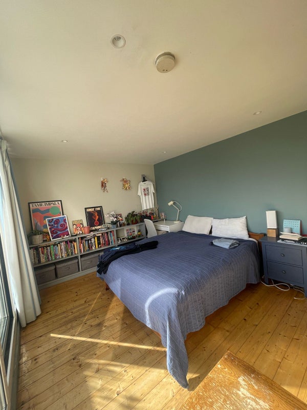 Photo 1: Double room