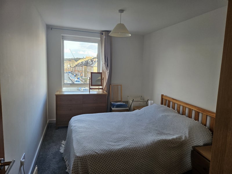 Photo 1: Bedroom (View 1)