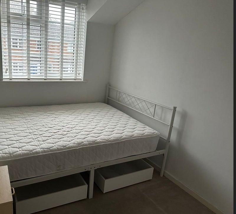 Photo 1: Double Bed Bedroom