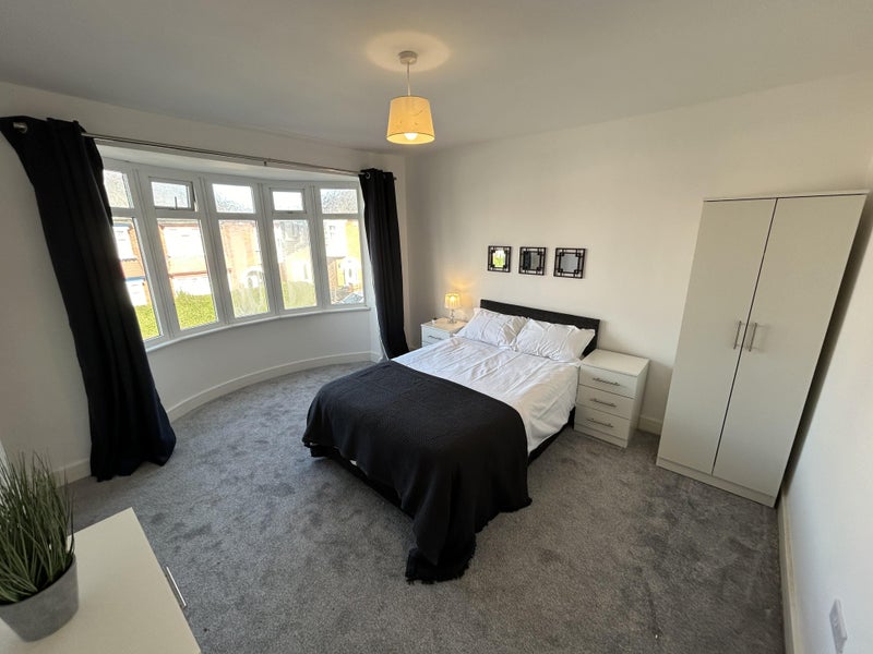 Photo 1: Room 3.1