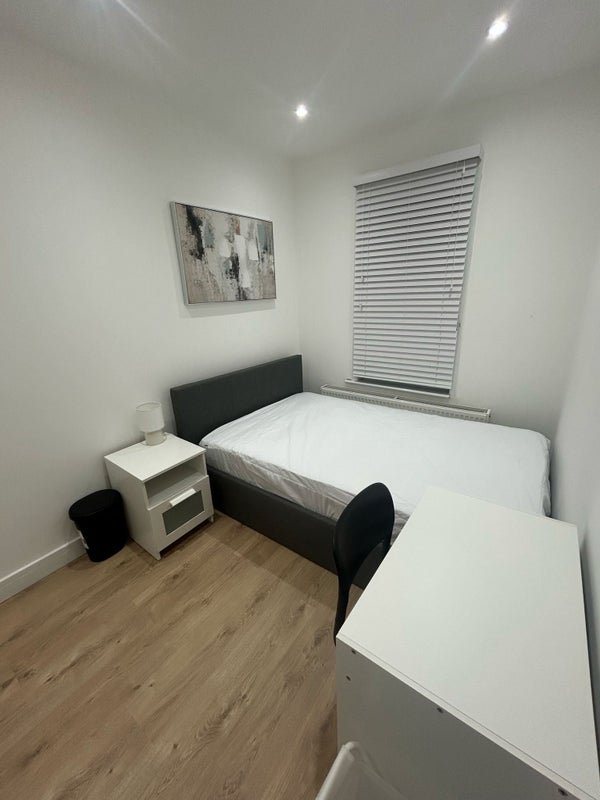 Photo 1: Double room