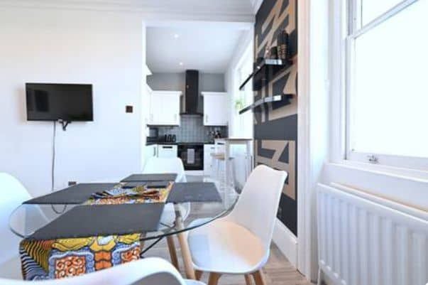 Photo 2: dining