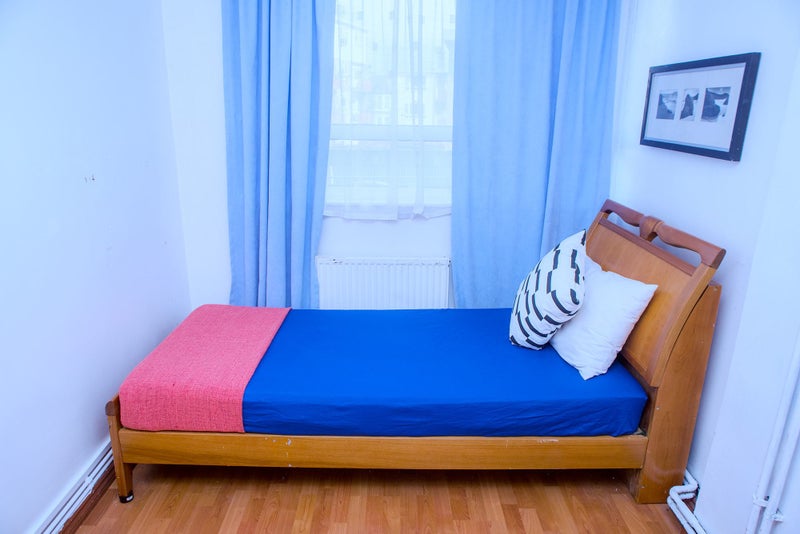 Photo 1: Room 3