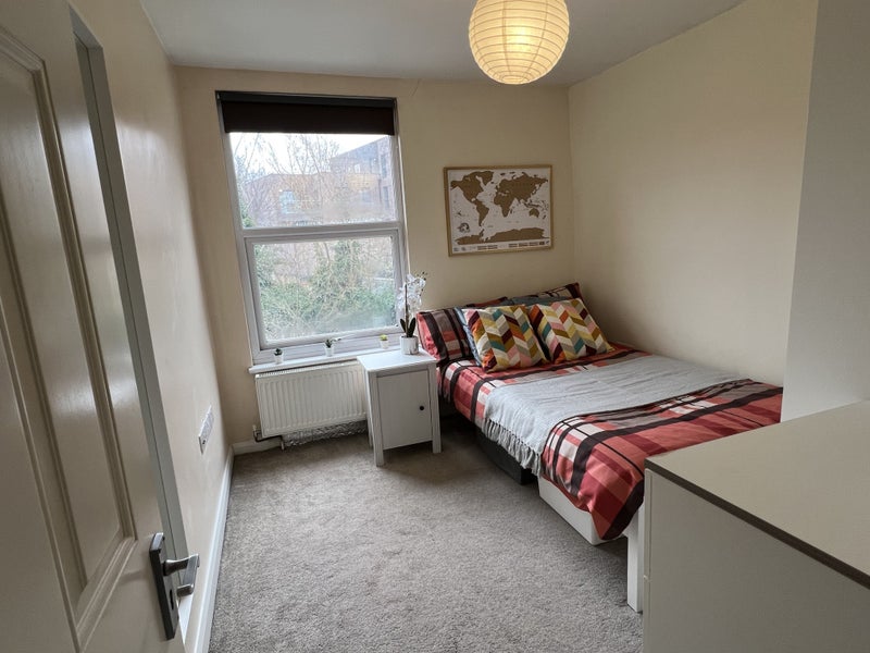 Photo 1: Quiet double room facing the garden