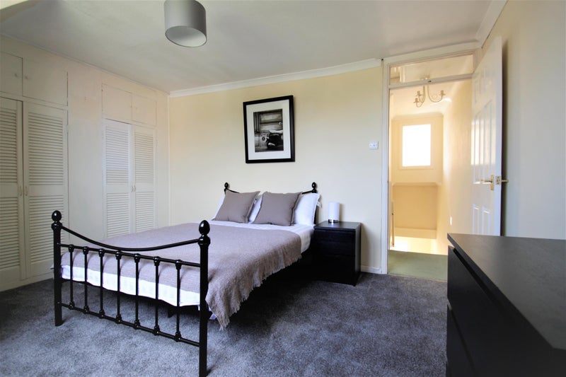 Photo 1: R3 - £695pcm