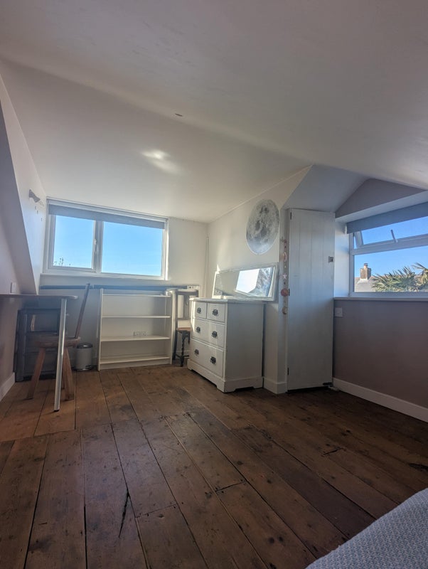 Photo 1: Top double room