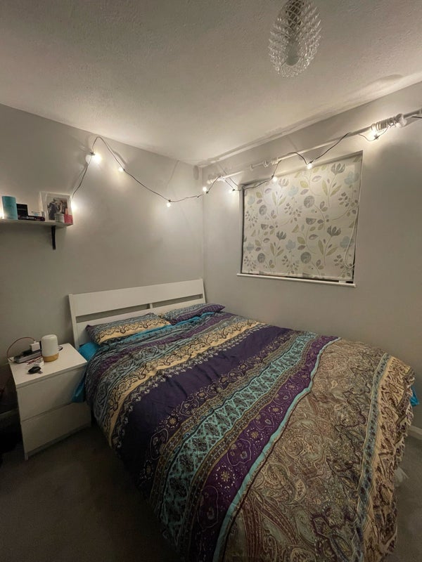 Photo 6: Bedroom