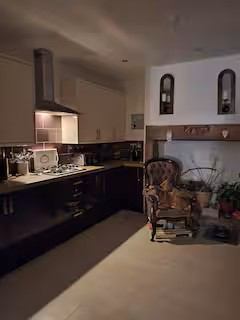 Photo 6: Communal Kitchen