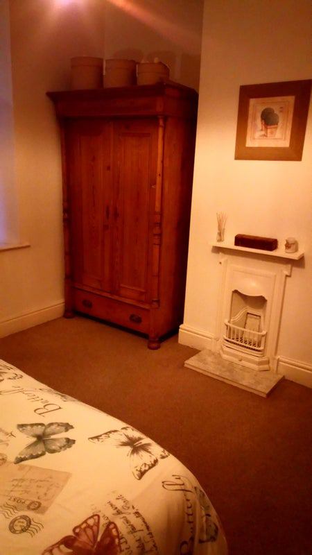 Photo 7: Double Room (2)