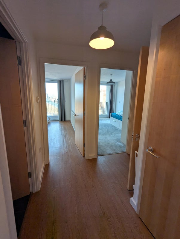 Photo 6: Hallway