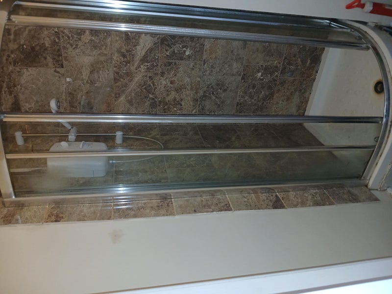 Photo 4: Ensuite SHower