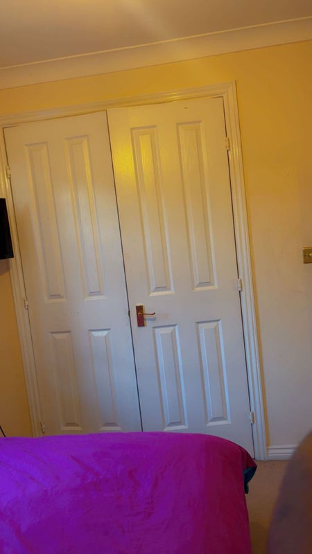 Photo 3: Double wardrobe