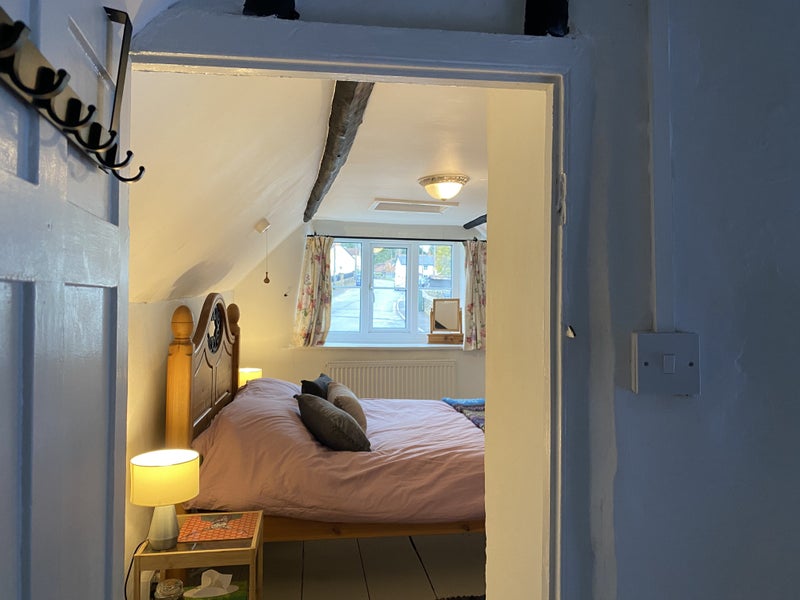 Photo 6: Bedroom