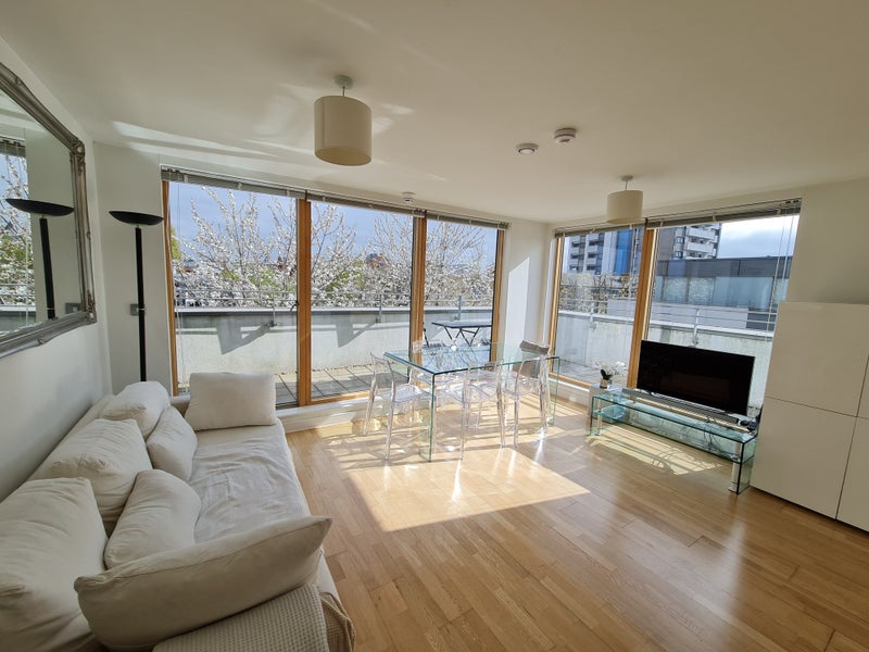 Photo 1: Living room
