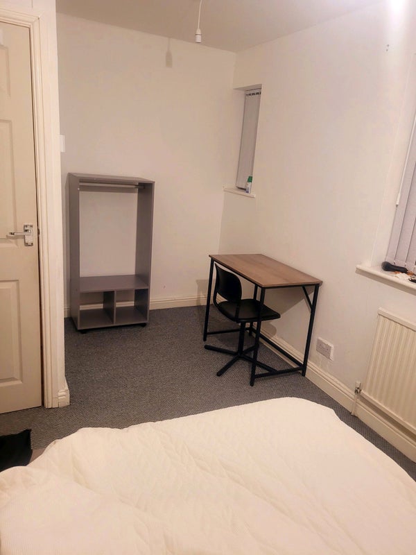 Photo 2: Double room