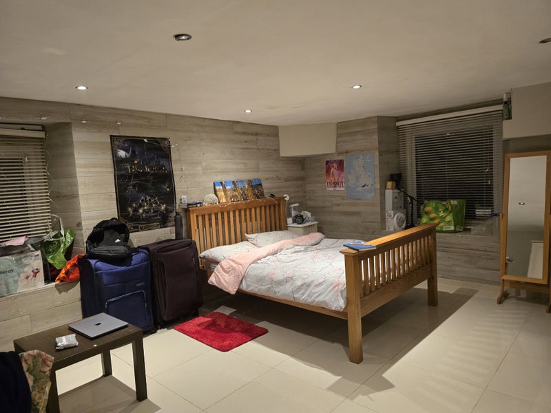 Photo 2: Bedroom