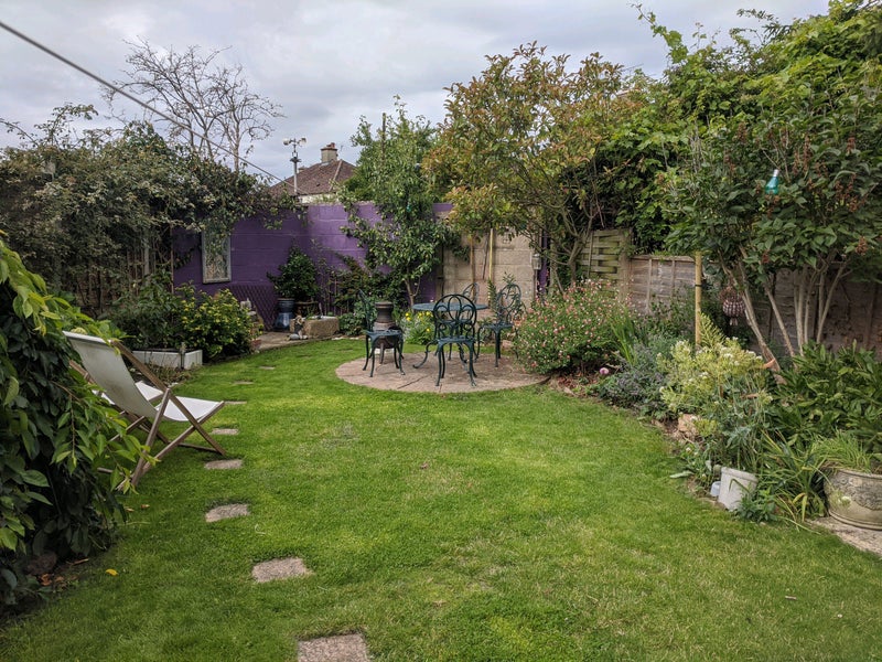 Photo 6: Secluded back garden
