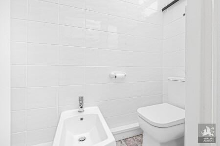 Photo 3: Downstairs Toilet
