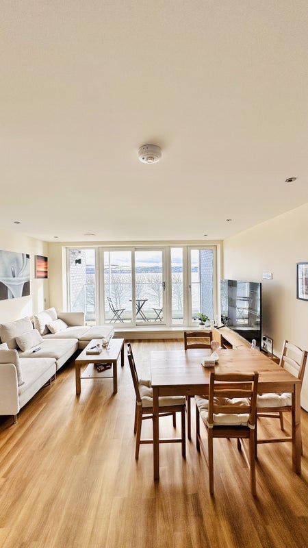 Photo 3: Living Room