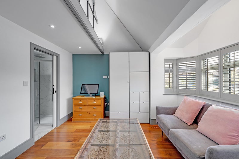 Photo 1: Living Area