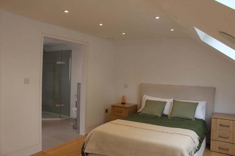 Photo 1: Bedroom (Private Double)