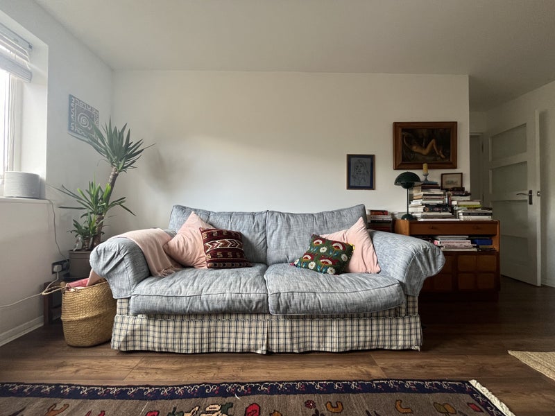 Photo 1: Living room