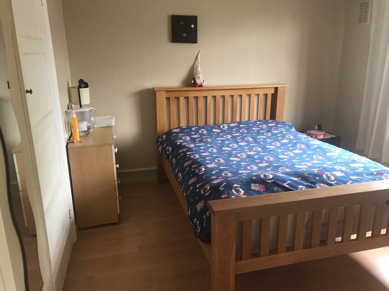 Photo 1: Inside room