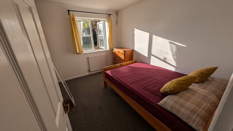 Photo 1: Bedroom view 1