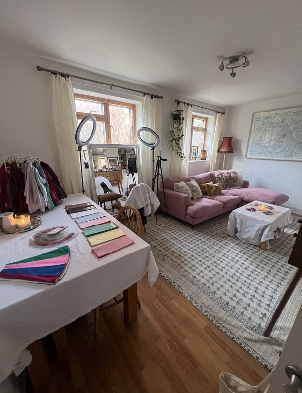Photo 1: Sitting room