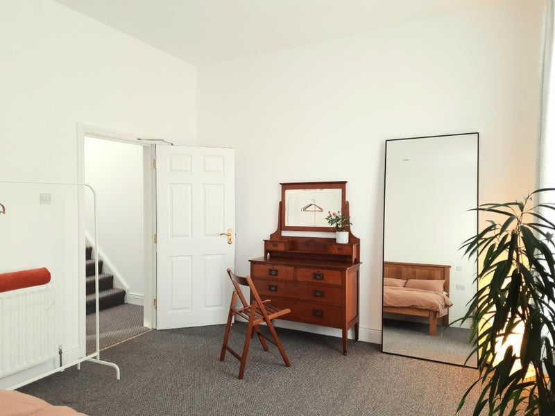 Photo 1: Second double bedroom