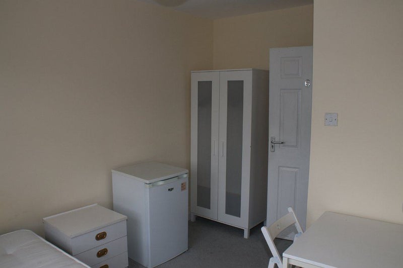 Photo 1: Double room