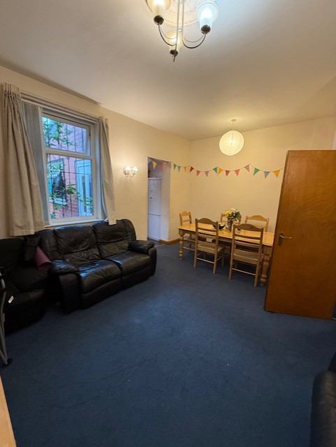 Photo 1: Living Room