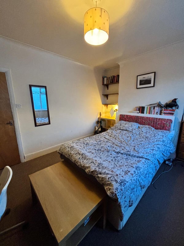 Photo 1: Room 1 (£600)