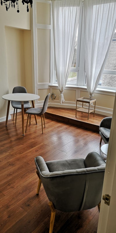 Photo 1: Living room