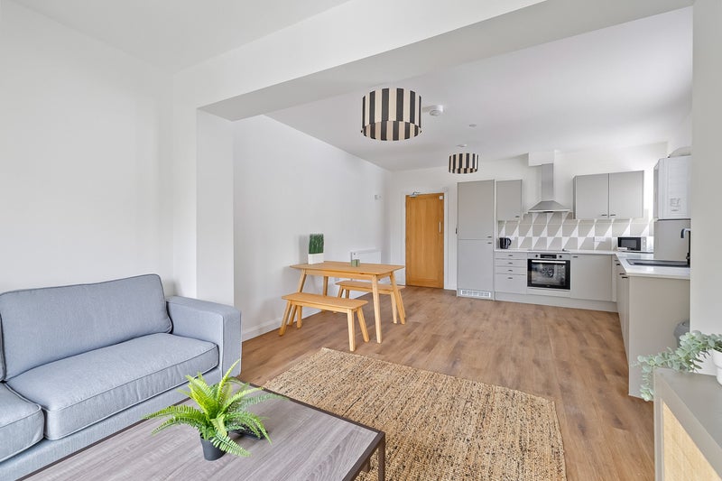 Photo 1: Open Plan Living