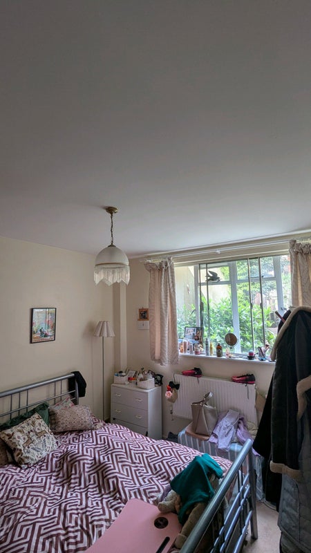 Photo 1: Bedroom (available)