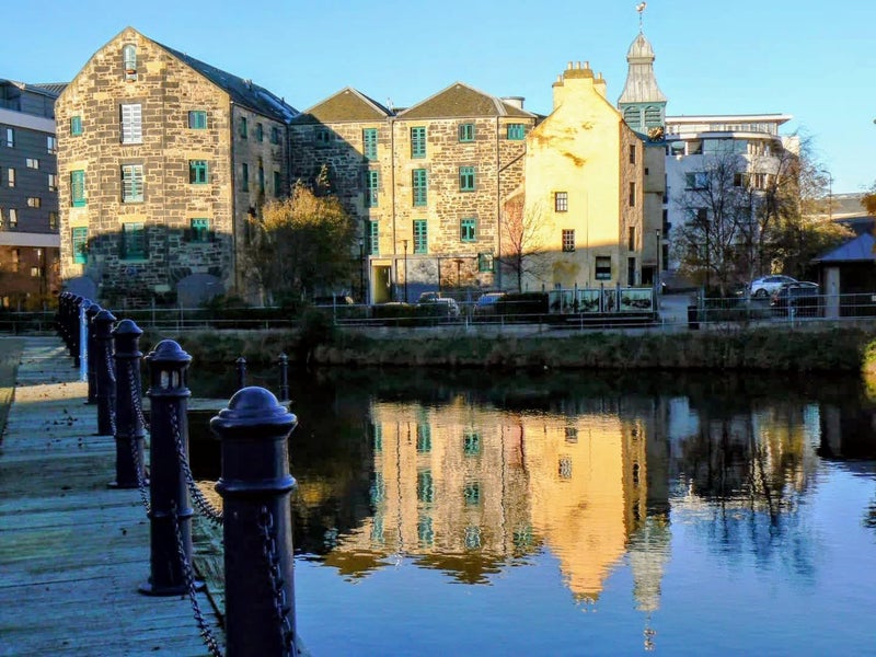 Photo 1: Peaceful location overlooking Water of Leith