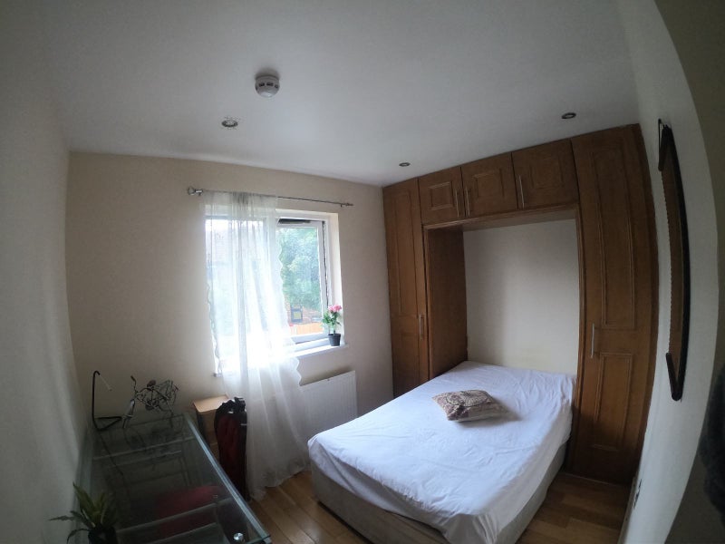 Photo 1: Room 4 - Available on 18/05 - £780