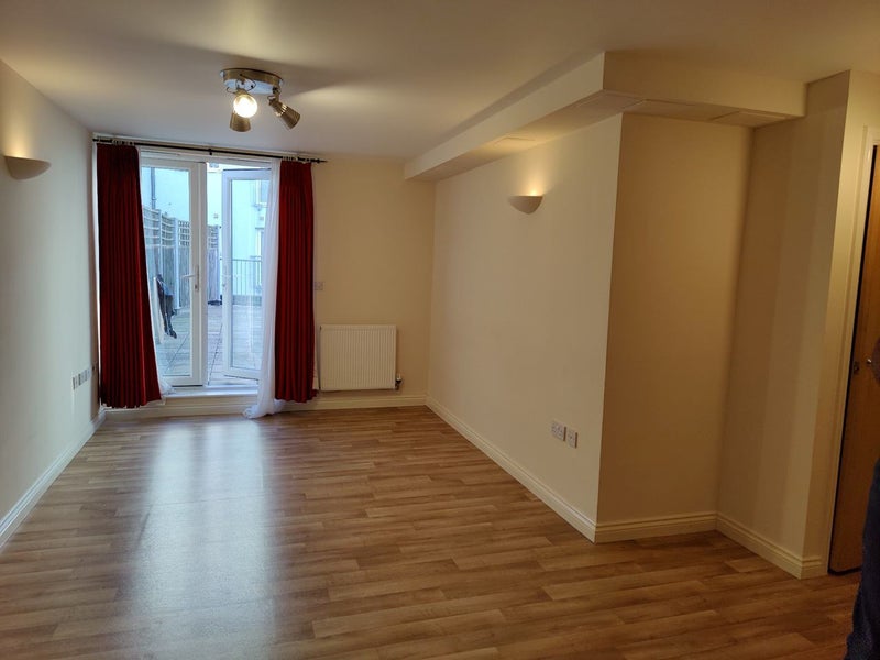 Photo 1: LIVING/DINER