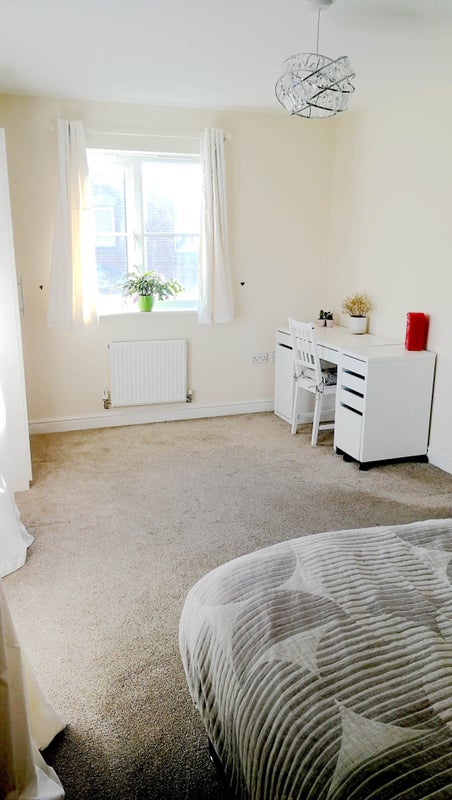 Photo 1: Large double room