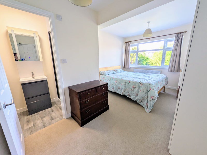 Photo 1: Room 2 Ensuite - Available 6th December