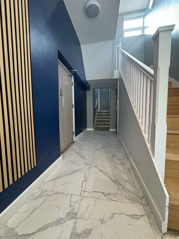 Photo 1: Reception area