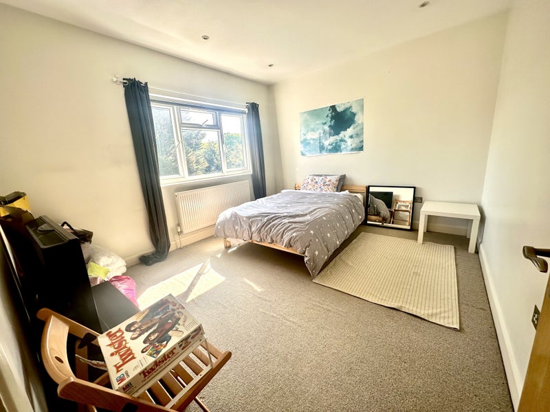 Photo 1: Room (Yours)