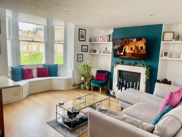Photo 1: Living Area